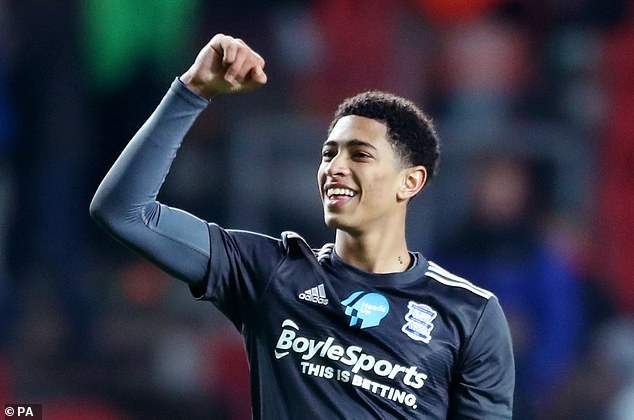 里程碑，安德烈亚-坎比亚索迎来尤文生涯第100次出场