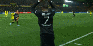 猛龙战胜开拓者终止两连败，成为本赛季第四支取得15个胜场球队